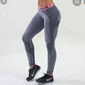 GYMSHARK flex leggings grey and pink